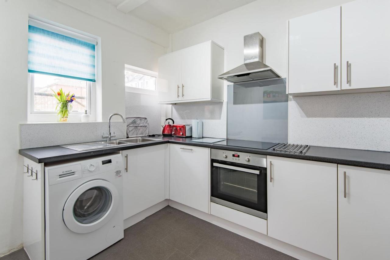 Southbeach By Bloom Stays Hythe  Bagian luar foto