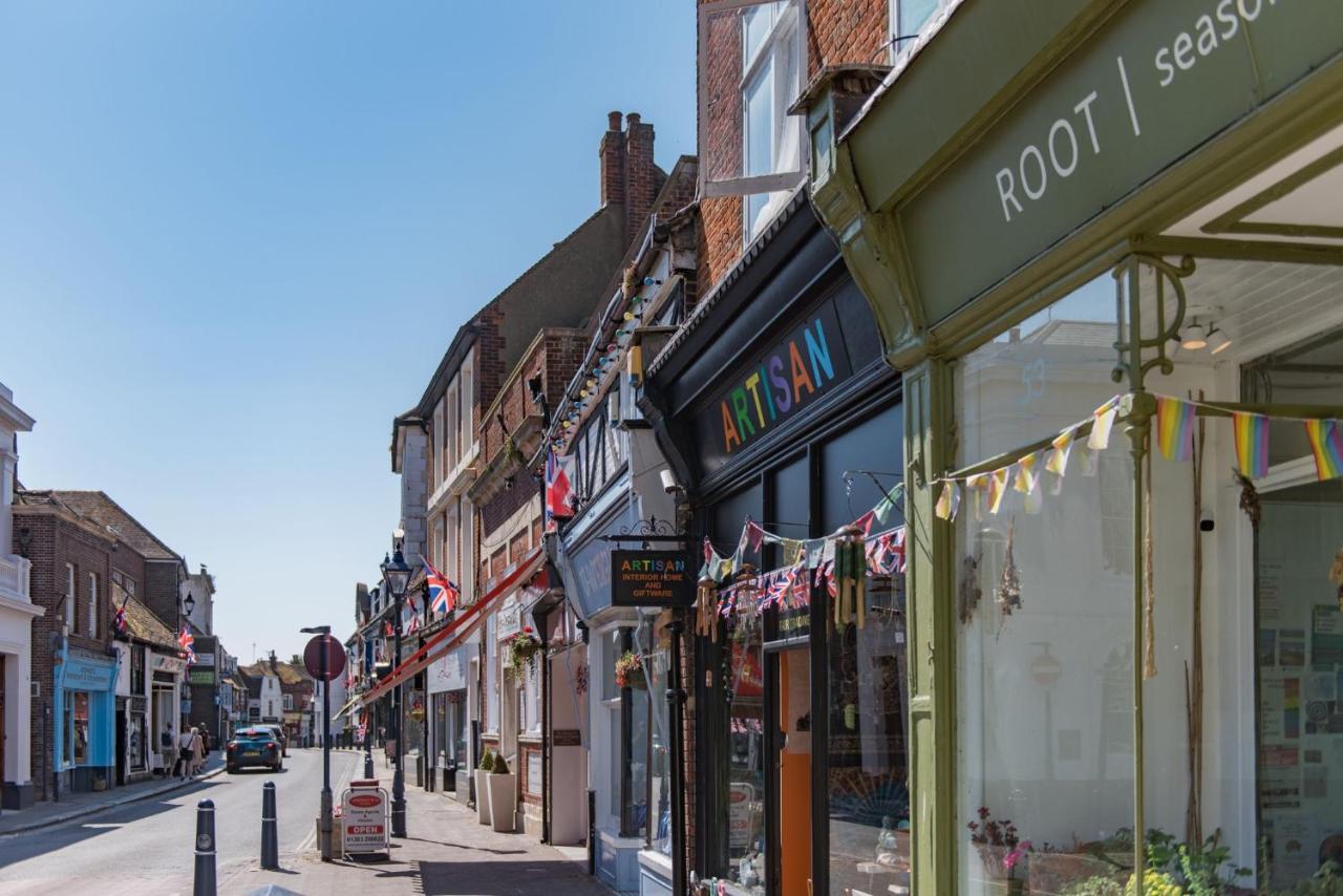 Southbeach By Bloom Stays Hythe  Bagian luar foto